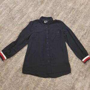 Tommy Hilfiger Shirt with Red and White Accents Magnets Buttons.